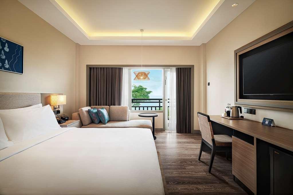 Doubletree By Hilton Damai Laut Hotel Lumut Quarto foto