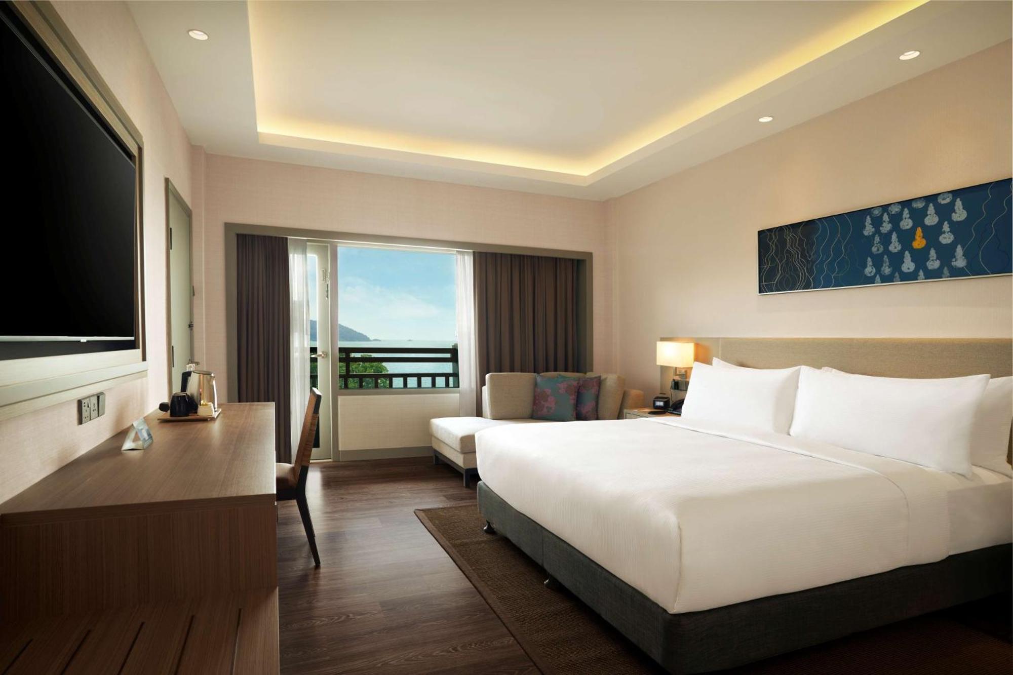 Doubletree By Hilton Damai Laut Hotel Lumut Exterior foto